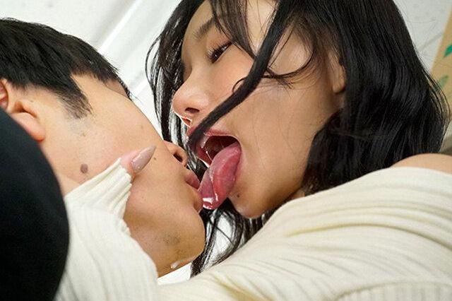 【三葉ちはる】クール後輩の猫系甘えおねだり…密室ベロキスフェラ舌先セックスで彼女忘れ中出し♡