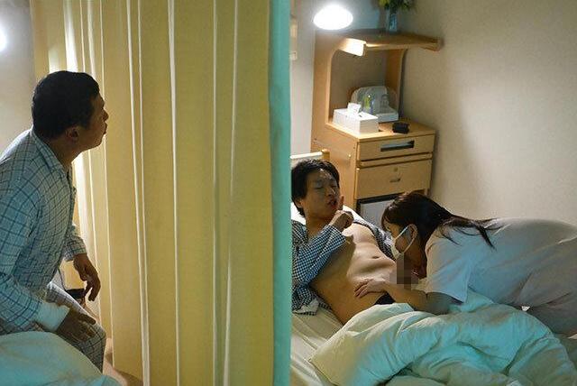 事務的パイズリで何度もイカされる…謎の爆乳ナースが無表情で搾り取る射精地獄！