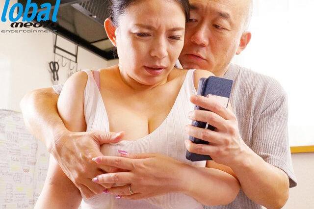 【織田真子】酒乱義父の暴走に耐えきれず酔いSEX…夫亡き後禁断快楽に溺れる巨乳義娘の背徳絶頂！