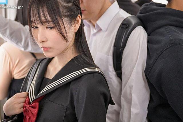 【香水じゅん】満員電車でクラスメイトJKが痴漢中出しOK…密着勃起誘惑から毎朝生ハメの禁断通学ラッシュ♡