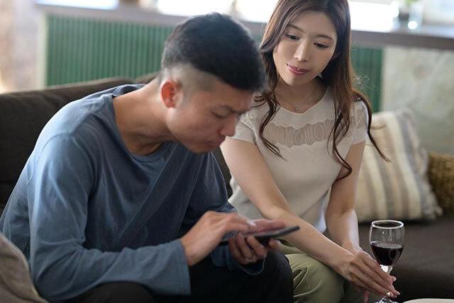 【池田あやみ】義父の孤独欲情に蹂躙されるスレンダー妻…ゴミ屋敷中出し孕ませの絶望堕ち！