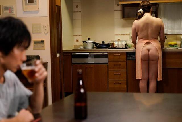 【風間ゆみ】娘婿の激ピスに中出しヤリマン記憶覚醒の義母…性欲爆発禁断関係で娘の隣で悶絶アクメラッシュ！