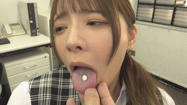 【一条みお】媚薬人事でイキ狂う美人OL…喉奥イラマ玩具責め中出しで社畜マゾ奴隷堕ち！