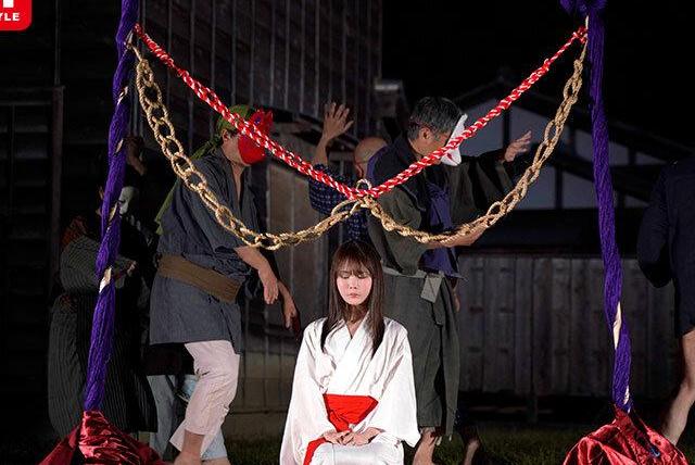 【miru】穢れ村娘が性生贄に…村人マラの狂気輪姦で快楽潮吹き絶頂連発！